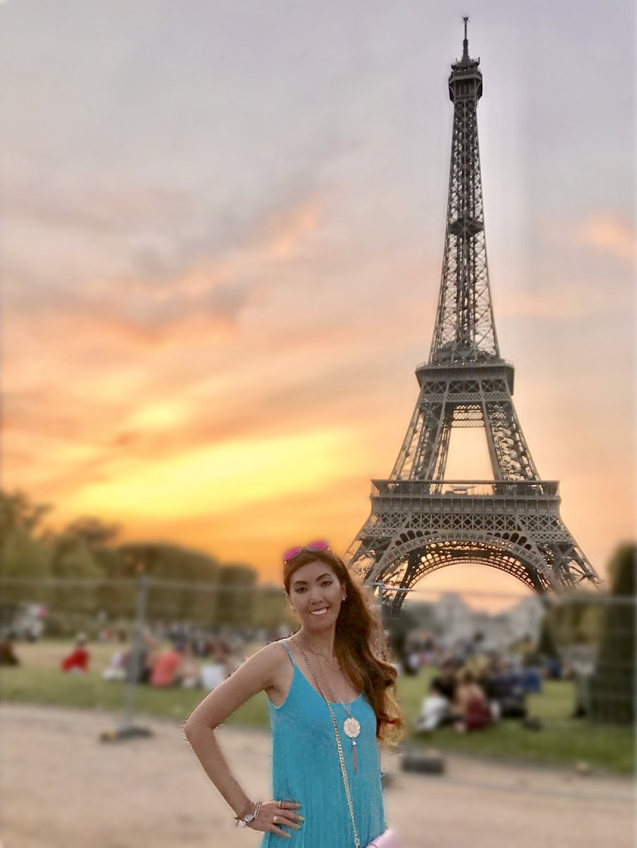 tamangcute's tweet photo. 🧡🌅🗼
.
.
.
#fbf #paris #eiffeltower #france #sunsetinparis #travel #traveldiaries #moodysineurope #wheninparis #moodysvacay https://t.co/Eiq5iRjghp