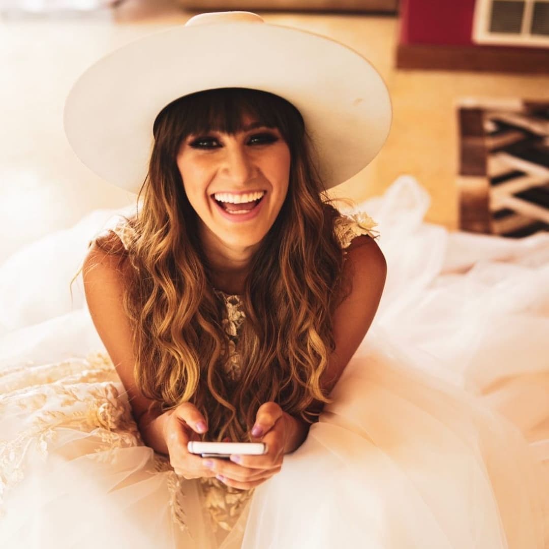 Haashfansenbra1's tweet photo. La sonrisa mas bella @haashoficial
#hannasonriendo
#mesdeHanna
#mesdehannaymathilda
#Gira100AñosContigo #haash #haashfans #Haashenbrasil #haashfansrule #Hanna #hannaticos #Ashley #ashnaticos #queremoshaashenbrasil #familiahaashfans #ejércitodeamor
#amordehermanas
#Haashenbrasil https://t.co/741H9zCZPn