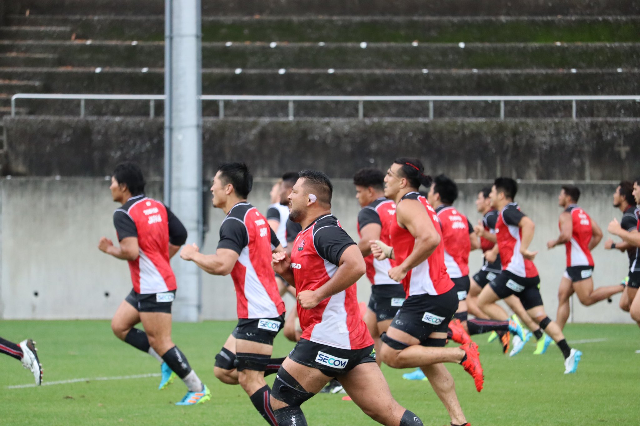 日本ラグビーフットボール協会 日本代表合宿 試合に向け良い準備が進んでいます 合宿レポート更新中 T Co 8hinhwlfj7 こちらも是非御覧ください Wearebraveblossoms T Co Znsrntdinw Twitter