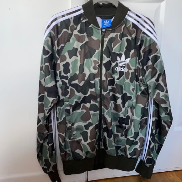 SHSF_FGK's tweet photo. So good I had to share! Check out all the items I'm loving on @Poshmarkapp #poshmark #fashion #style #shopmycloset #adidas: https://t.co/OE0kbb2HFN https://t.co/m68ty8W7Pb