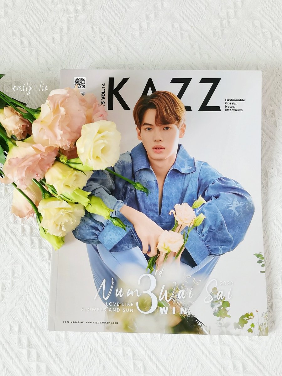 emilylea_liz's tweet photo. The same eustoma grandiflorum💐 for  @winmetawin 

#KazzMagazine
#winmetawin https://t.co/aHZqfIx77P