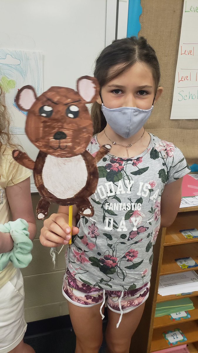 Lori Collins tweet media