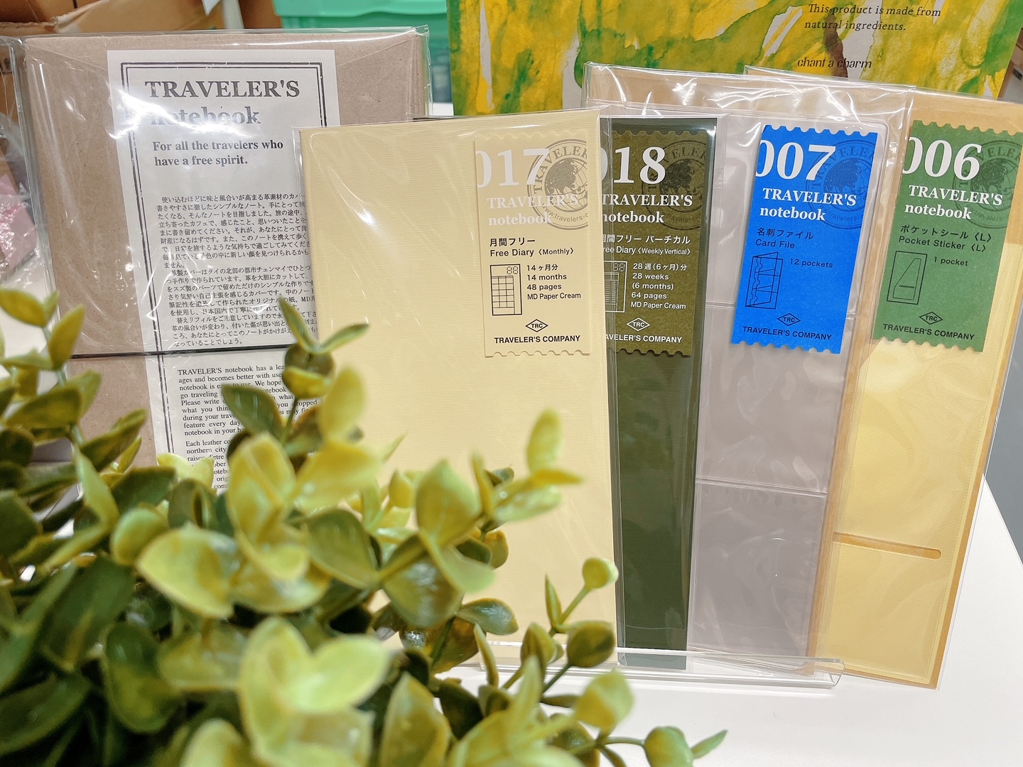 تويتر ハンズ ビー アミュプラザくまもと店 على تويتر 父の日 に何を送ろうかな とお困りの方に トラベラーズノート 売場担当 の愛用品シリーズ 元々 旅好き の方向けの ノート ですが 月間予定やイラストなど仕事使いなどにも カスタム し