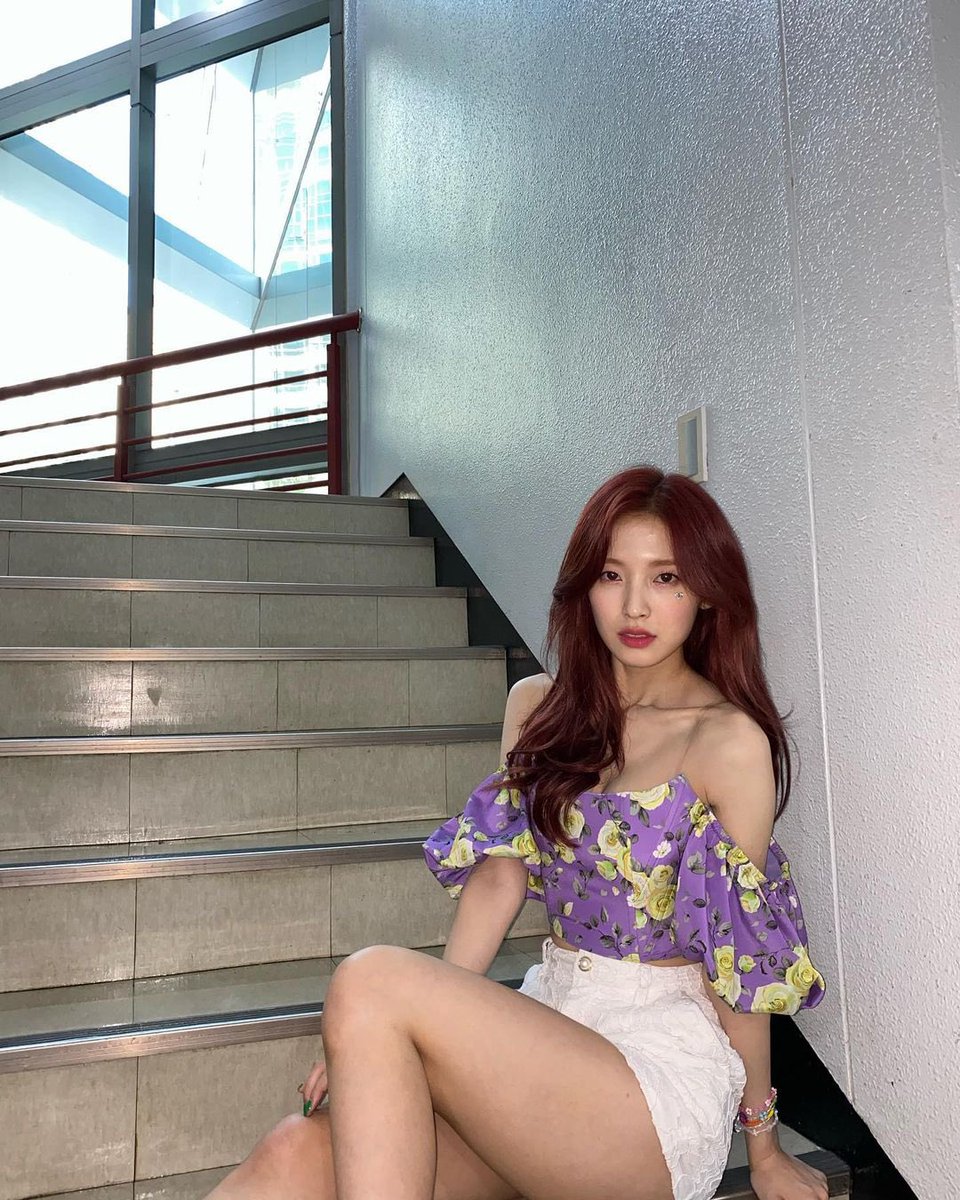 yevelvy618's tweet photo. Purple. 💜 https://t.co/zsXXyMyk65