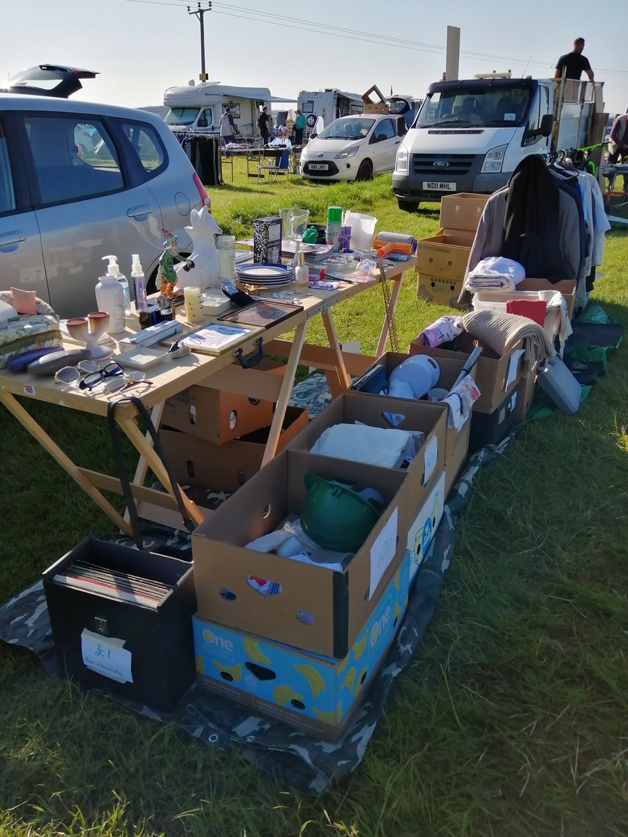 We're at Preston car boot sale today. Still lots to downsize in the house but we're getting there. Hope you all have a wonderful day!