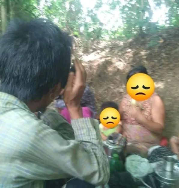 Around 20 people, including a 4-year-old child, were killed by Terrorists Military Council near #HlaeSwe village in #Kyonpyaw Township, #AYAWADDY Region, on the morning of June 5. Women and the elderly are fleeing the village.
#June5Coup 
#WhatsHappeninglnMyanmar