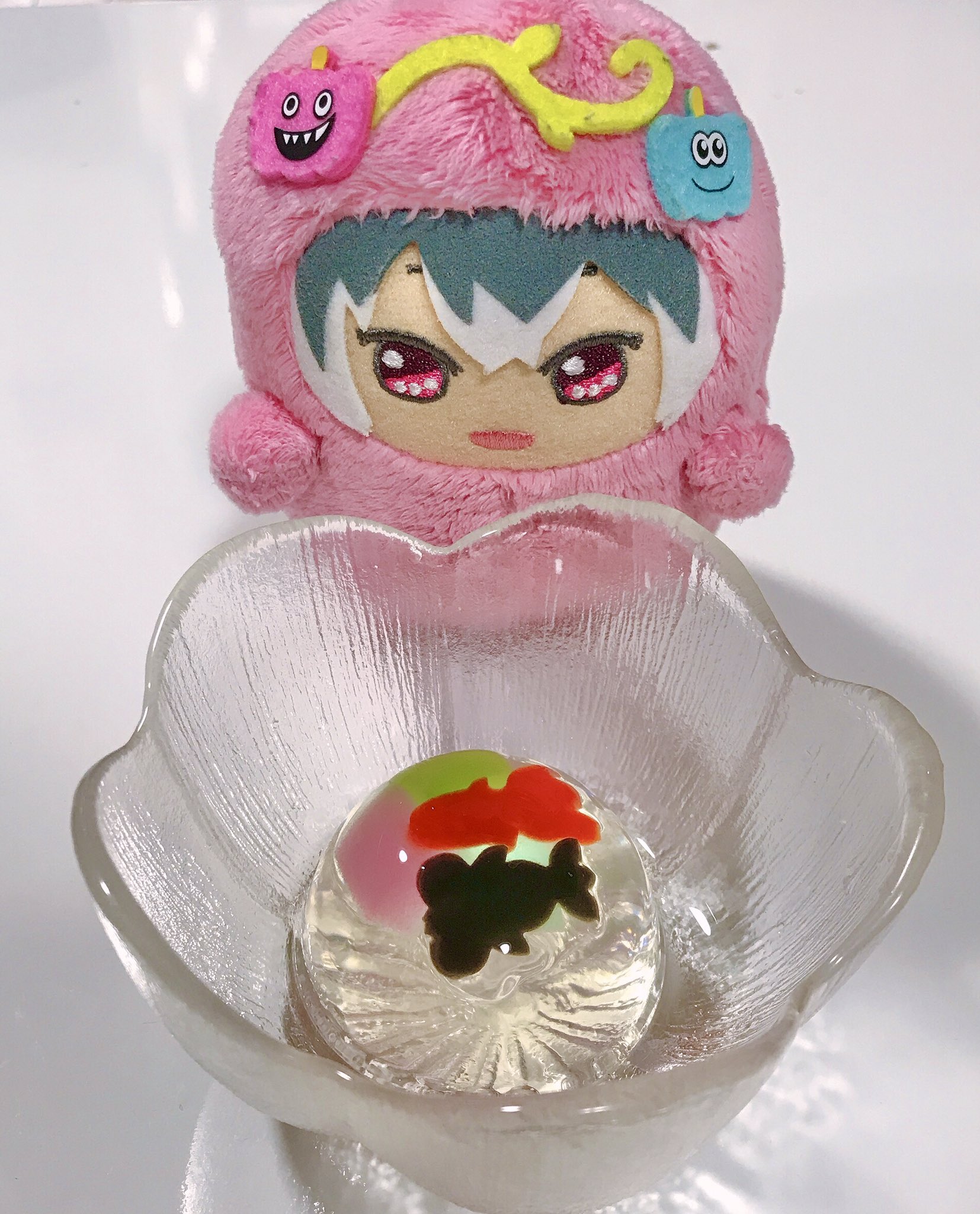 さな Rt Ykm Nui 1111 涼しげなゼリー ﾓﾓｯ ｷﾝｷﾞｮｻﾝｺﾝﾆﾁﾜ モンモモあのね 実はこの金魚さん 食べられるんだよ ﾓｯｯｯ ｷﾝｷﾞｮｻﾝｱﾏｲ T Co P2fflppdro Twitter