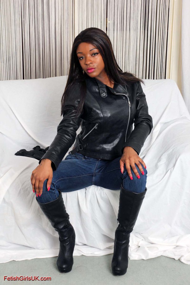 fetishgirlsuk's tweet photo. Beautiful #ebony babe Wendy in #leather #boots #gloves so sexy #leatherjacket #leatherfetish https://t.co/ZyueKCEKi3