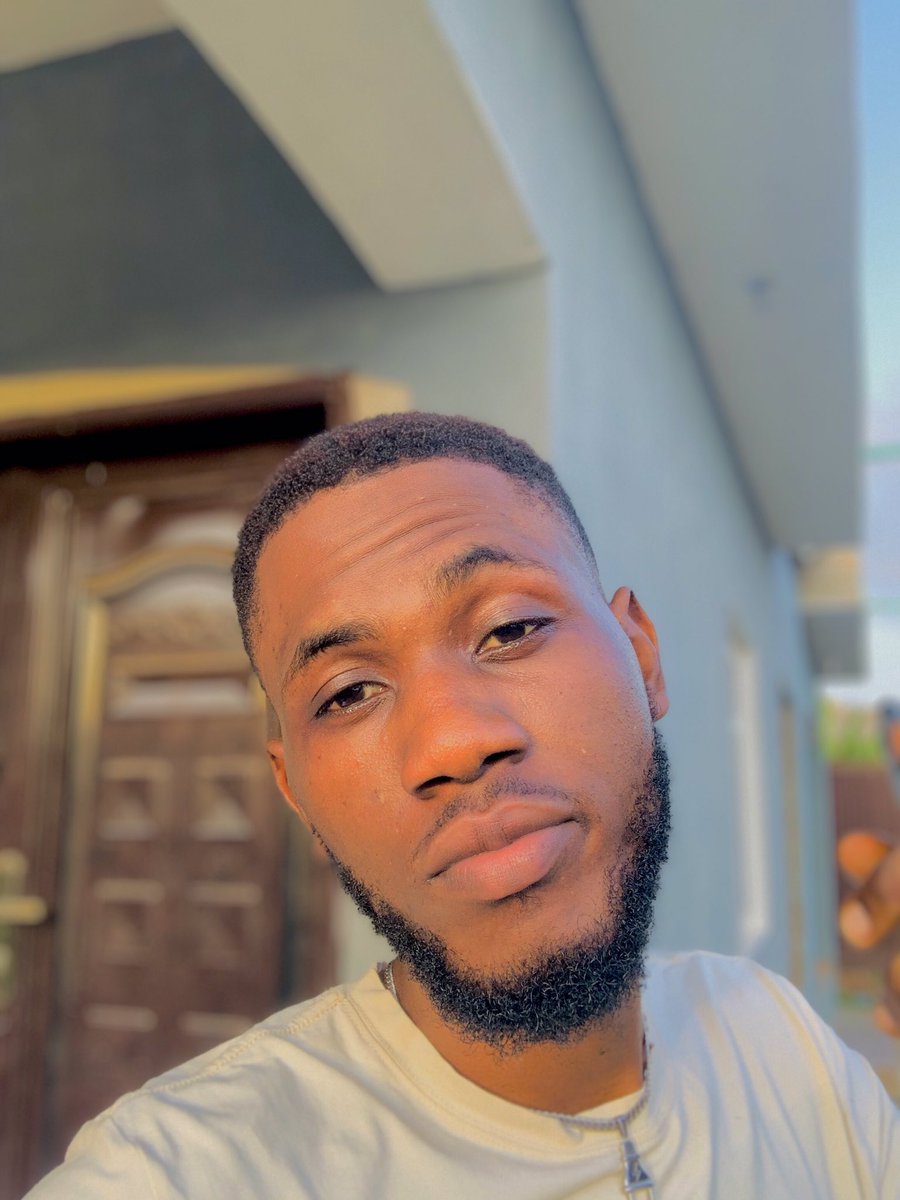 Celebrity Manager tweet media