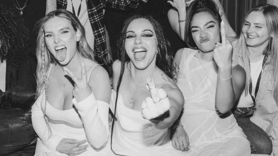 گفته بودن لیتل میکس بعد از ترک جسی فلاپ میشه و شکست میخوره...🥱

حالا یسری موفقیاتشون از زمانی که سه نفره شدن رو ببینیم. ✨رشته توییت✨