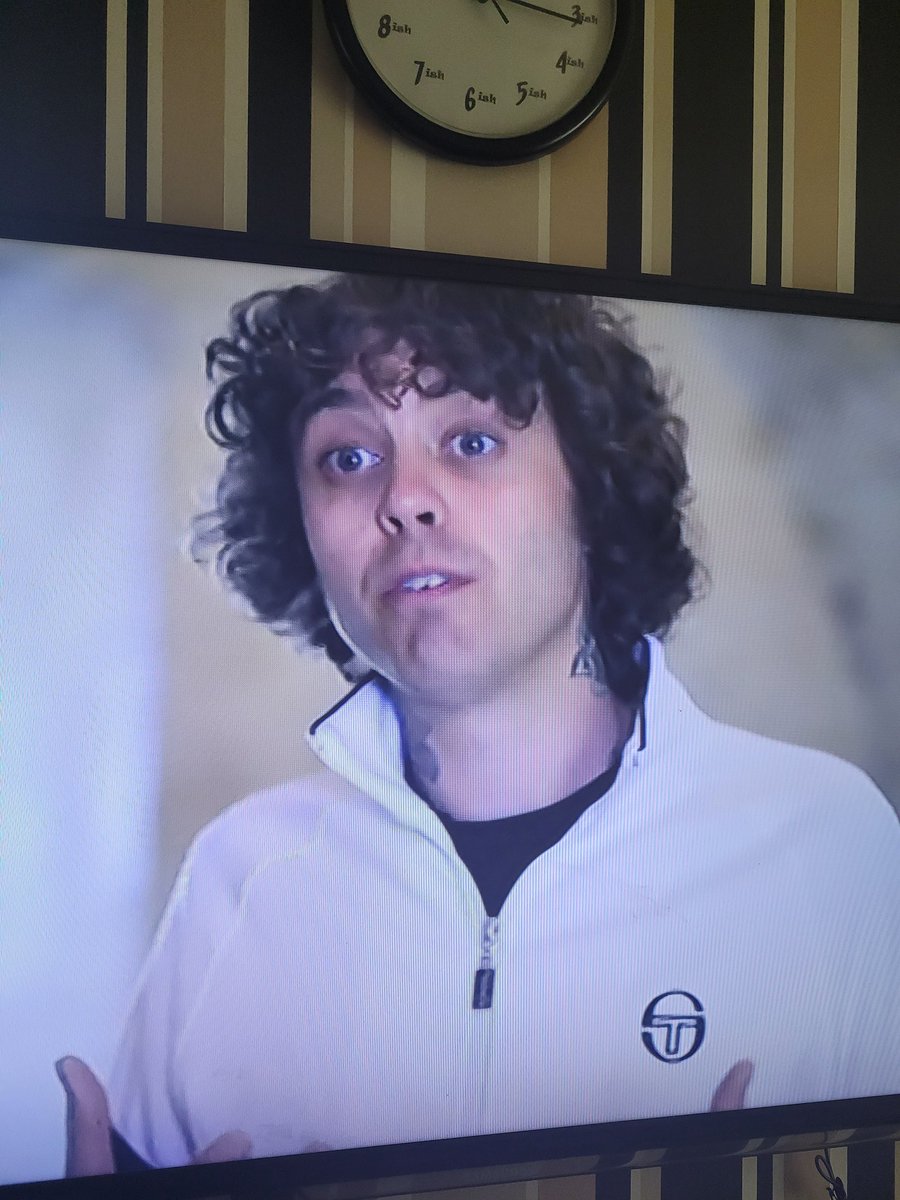 AshB29242620's tweet photo. @bones_giles Gotta ask the rest on the feed, who reckons Darragh is related to 1 of the Irish Pickers on @BlazeTV #irishpickers ๐๐ https://t.co/IpVtxQ4tss