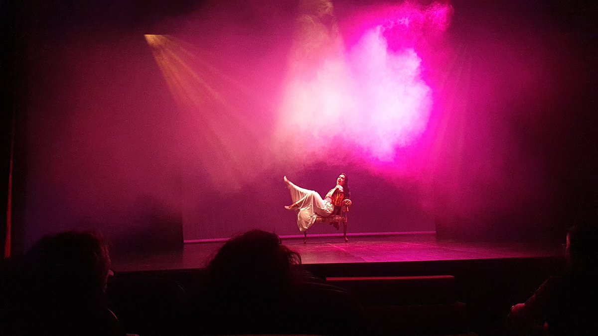 jpachecomendez's tweet photo. Ayer los bichos de @zoocabaret dieron un golpe con su representación "Work in progress"
Una divertidísima revisión al concepto de arte y todo lo que le rodea, con mucho humor y ácida crítica. 
Muchas gracias por facilitarnos una dosis de risas llenas de #TalentoMurciano https://t.co/yHs22oFIkS