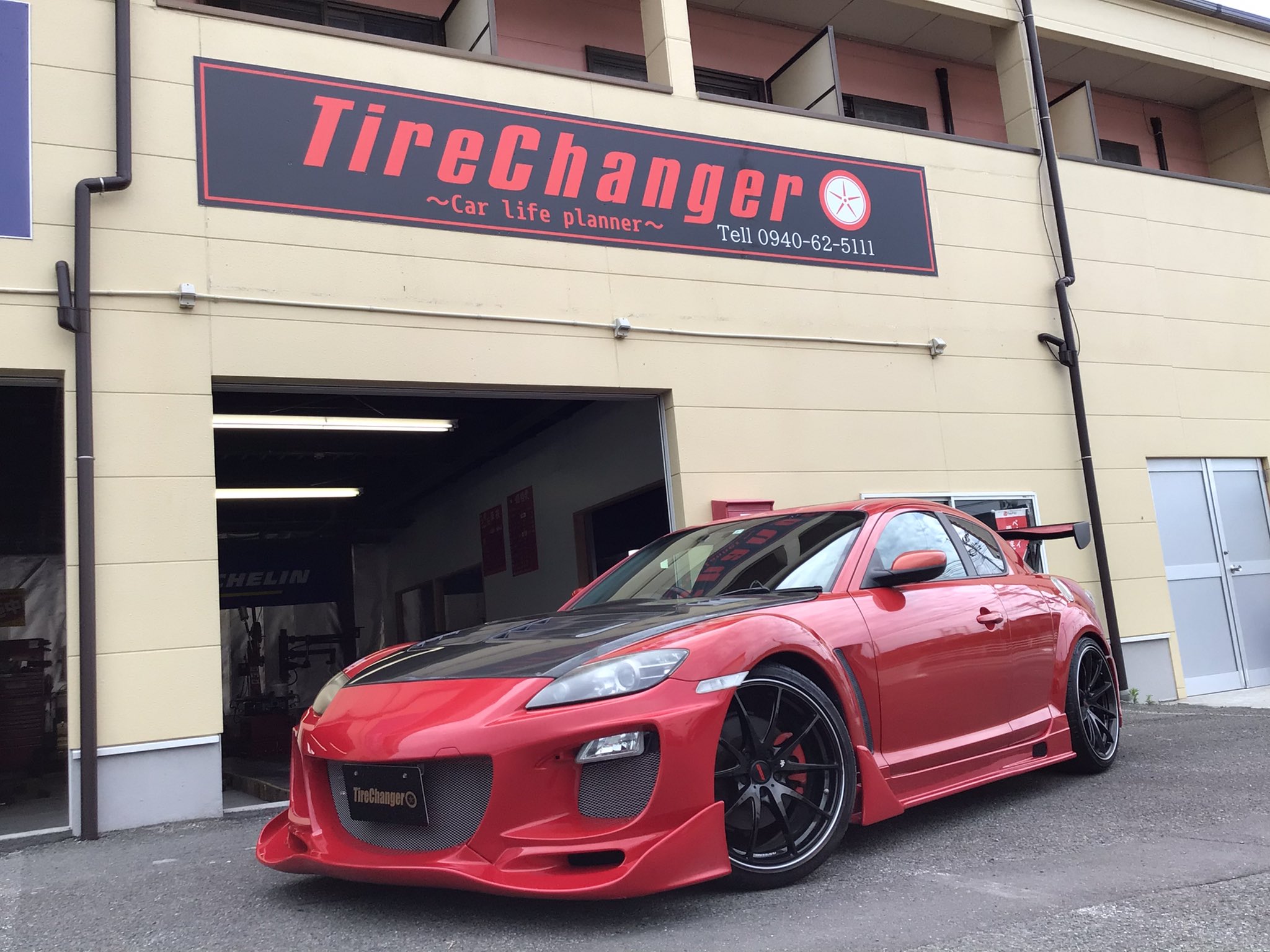 タイヤチェンジャー こんにちはタイヤチェンジャーです カスタムされてるマツダrx 8が入荷致しました かなり決まってます お気軽にご相談ください タイヤ交換 福岡県 福津市 宗像市 宮若市 中古車販売 板金塗装 カスタム タイヤ