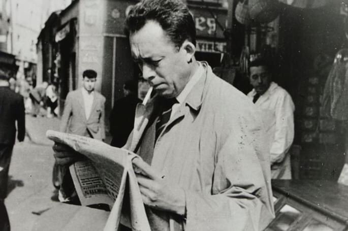 « On se fatigue de voir la bêtise triompher sans combat. »
Albert Camus