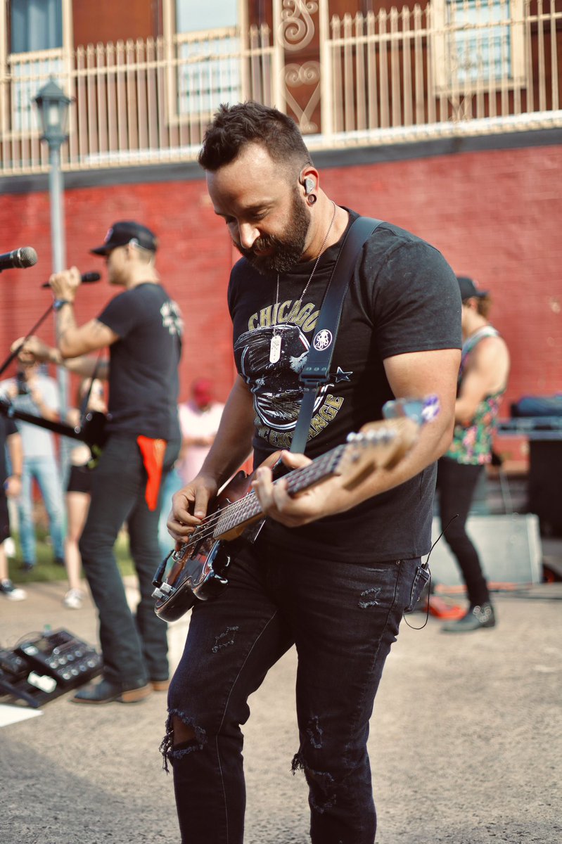 Sweetohphotos's tweet photo. Back at that grind!!! Missed these guys! Can’t wait for more!! 🤘🏻📸(These photos are only slightly edited for now) #photographer #concertphotographer #fortworth #samriggs #darkskytour https://t.co/BeHz96STwZ