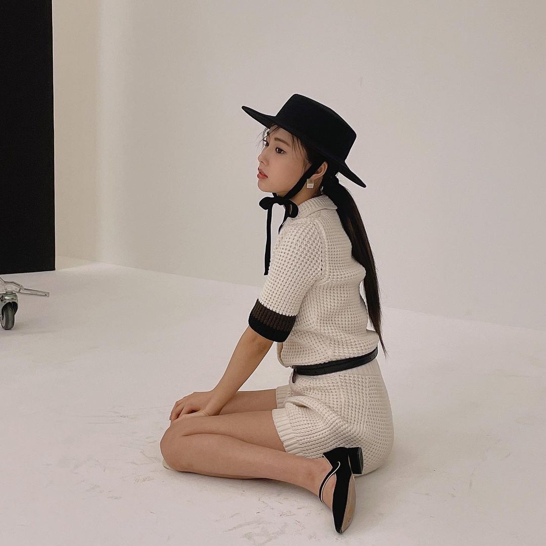 hyemhyene's tweet photo. Floor was and is still in love with me, how about you? https://t.co/3ltFrcK5Bp