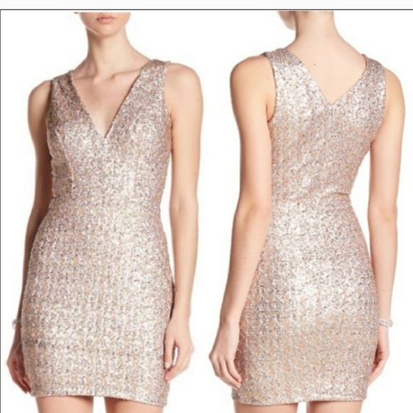 GOpportuni's tweet photo. So good I had to share! Check out all the items I'm loving on @Poshmarkapp from @fashionviera @joyjohn1984 #poshmark #fashion #style #shopmycloset #dressthepopulation #suzannebetro #treasurebond: https://t.co/C5BN0JHv6D https://t.co/hgzjpNX9wu