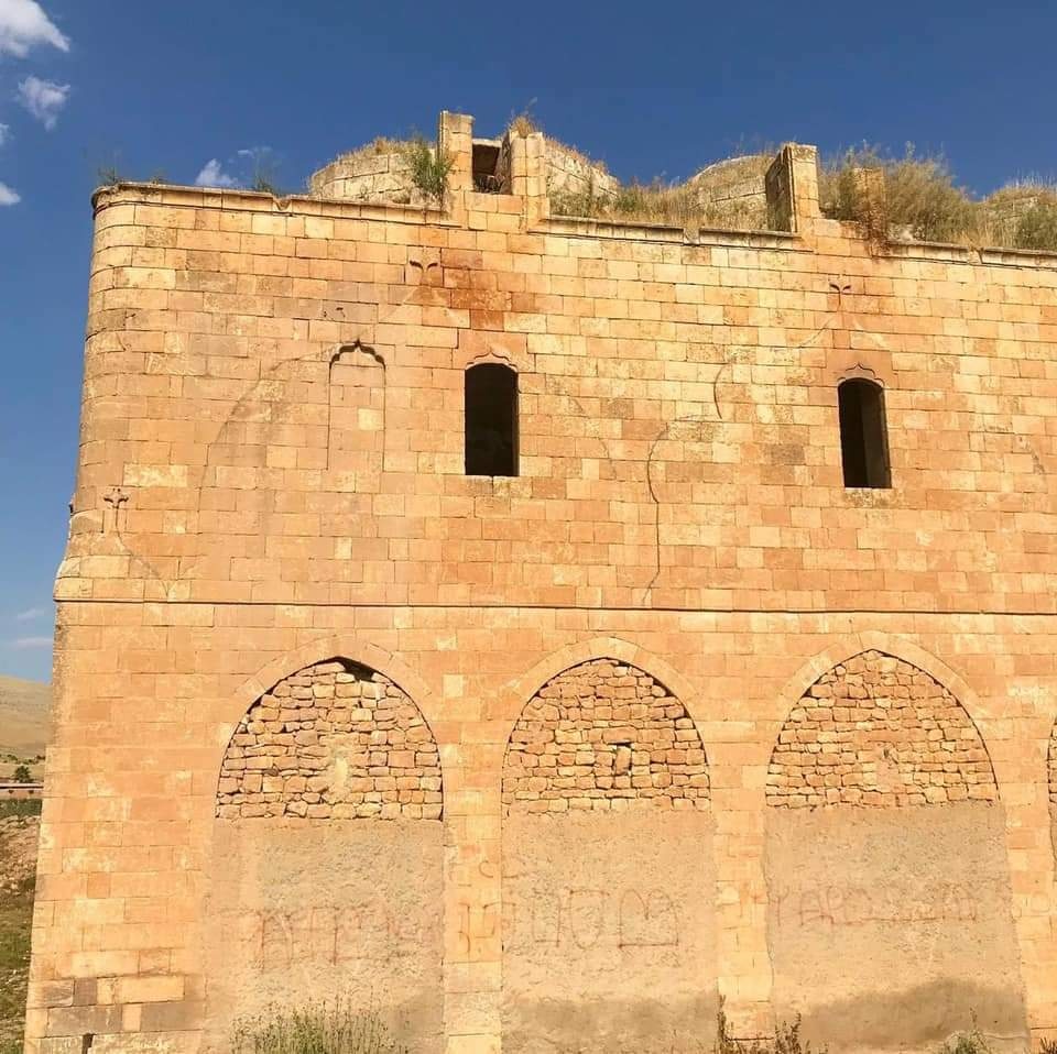 HV11653287's tweet photo. #Armenian Church in #Şanlıurfa,#Turkey is being destroyed by treasure hunters in the hope of finding gold and other relics of the once rich Armenian Christian community of this city. The stones of the walls were removed. Unfortunately, this Church is one of the last remainders. https://t.co/1CGFsdLuFg