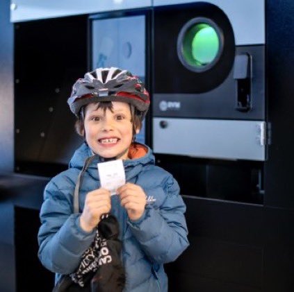 RvmsystemsG's tweet photo. Let’s make sure we teach our children about the importance of recycling and how reverse vending machines can help.  Together we can make a difference and protect their future environment #WorldEnvironmentDay  @RvmsystemsG @RvmSystems 
@infinitumno @RvmTurkiye #DepositReturn #EPR https://t.co/RhPj8qLW4t