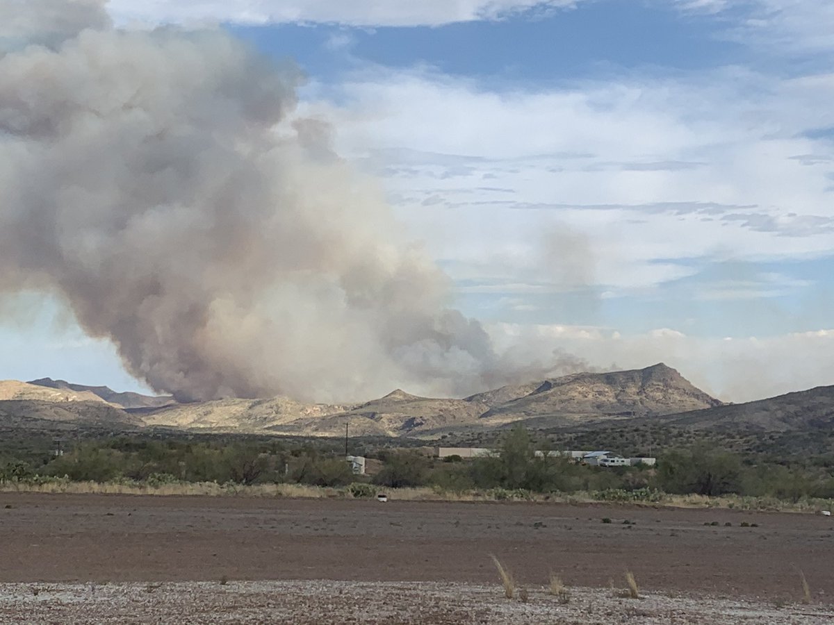 TontoForest's tweet image. The #TelegraphFire, 3 miles south of Superior, is approximately 1,500 acres. SR 177 is closed south of Superior but no evacuations are planned at this time. For updates visit inciweb.nwcg.gov/incident/7512/ #AZFire #TontoNF