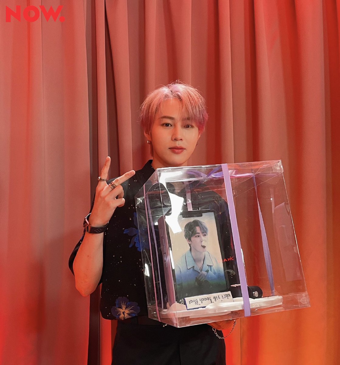 npop_zip's tweet photo. #하성운 의 #심야아이돌❣️ 나우의 시작부터 지금까지 생생한 역사 그 자체,,, 울 셍스트☁️ 밤마다 같이 놀아준 모든 분들 덕분에 너어무 행복했어요🤍 이제 천재아이돌✨#하성운_스니커즈✨컴백쇼로 씐나게 즐길 준비 할까요😉 그럼, 월요일 밤에도 같이 놀자~👋🏻 #하성운_셍스트_수고했어 #NOW온에어 https://t.co/aCEtaFaq4M