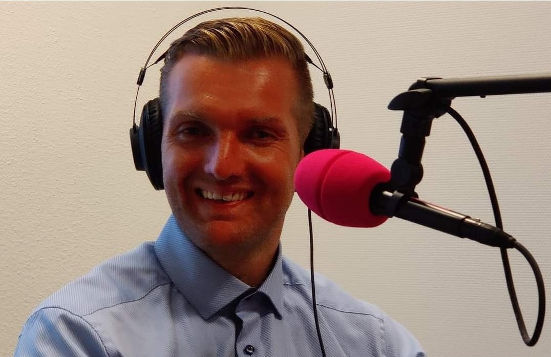 Op woensdag 2 juni was Jannes Landkroon, voorzitter van de Nederlandse Greenkeepers Associatie en HGK op Utrechtse golfclub Amelisweerd onze gast bij BusinessClubRadio op Omroep Ede.
Het hele verhaal kun je terugluisteren (kijken) via:
businessclubradio.nl/?page_id=6469
⛳♻️⚽️ #Verenigen