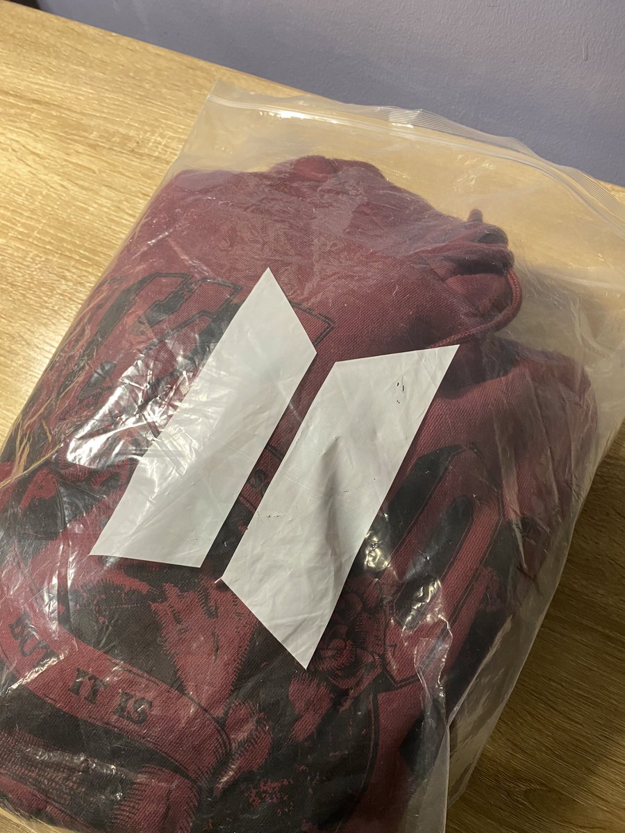 jksnty's tweet photo. yay my hoodie arrived!! matching with jungkook bestie 😙😌 thank you so much po <33  #MagicShopMalabonFeedbacks https://t.co/7cGISDo64r