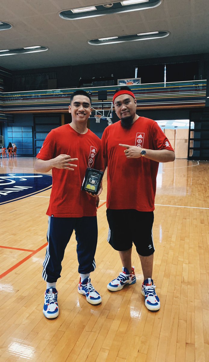 Diego5Dario's tweet photo. Award winning artist. Iconic toy producer. Humble. Great human being. An inspiration. Made in MNL. Made for the world. Keep inspiring 💪🏽💯
Still can’t believe @jharden13 wore the Filipino designed Harden Vol 5 in the playoffs! 🇵🇭
@quicccs
#MadeinMNL #MadeForTheWorld https://t.co/QdD6CFaU6i