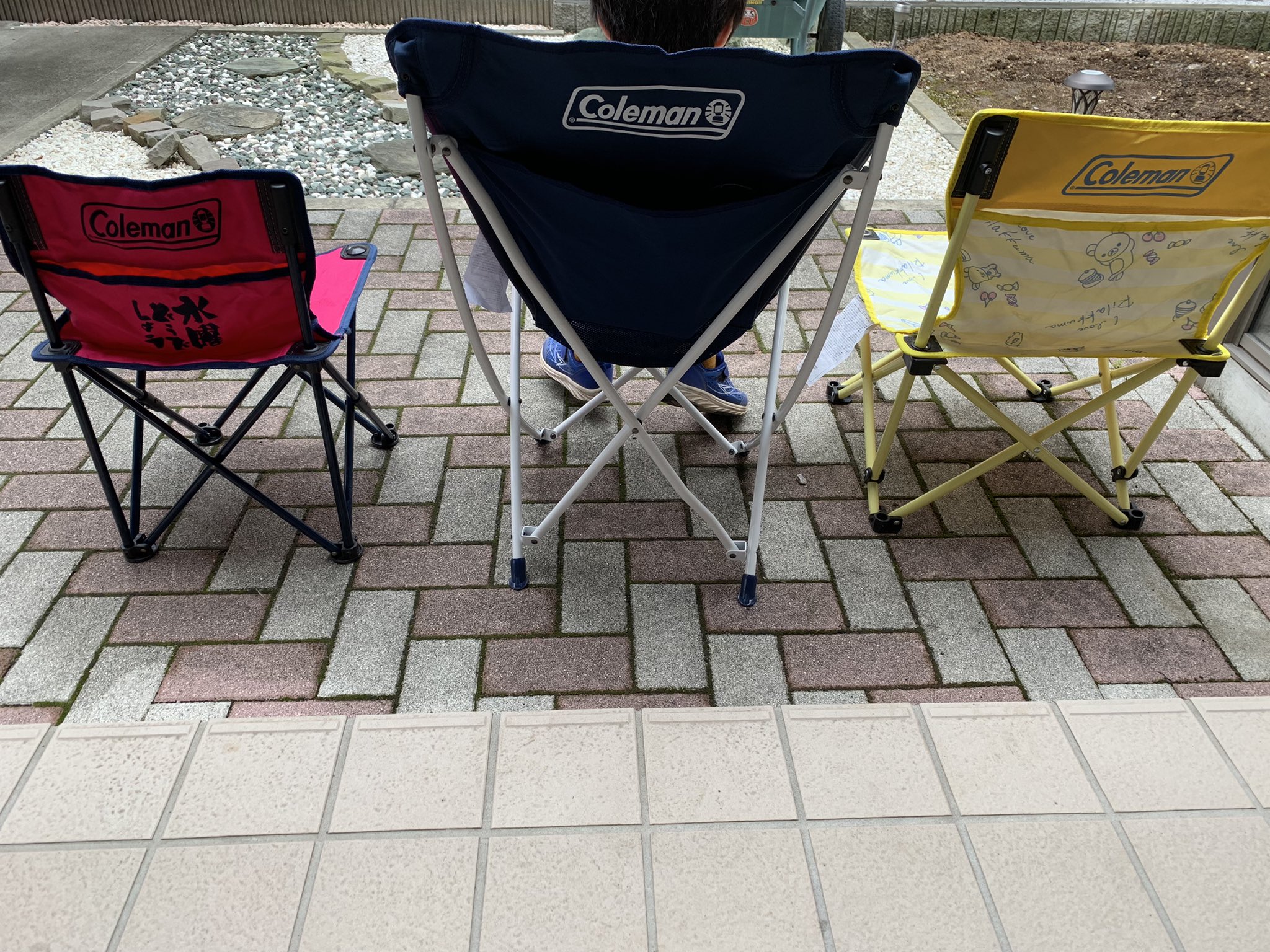 しーず 佐野プレミアムアウトレットのコールマンで買ってきたヒーリングチェアが息子に乗っ取られた それ俺んの Coleman T Co Cro5fow28p Twitter