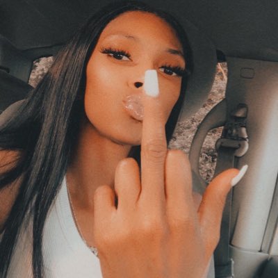 kabugg21's tweet photo. I Need New Followers 🥀. https://t.co/0aU6D8cqRD