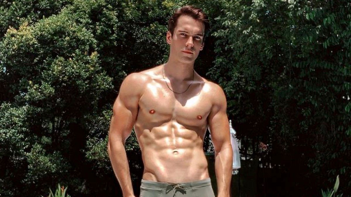 socialitelife's tweet photo. You must check out this week's Instagram hottie #HarryRowley! View the pics: https://t.co/1ktCx8bXzA #Instahottie https://t.co/M41hGlf3xW