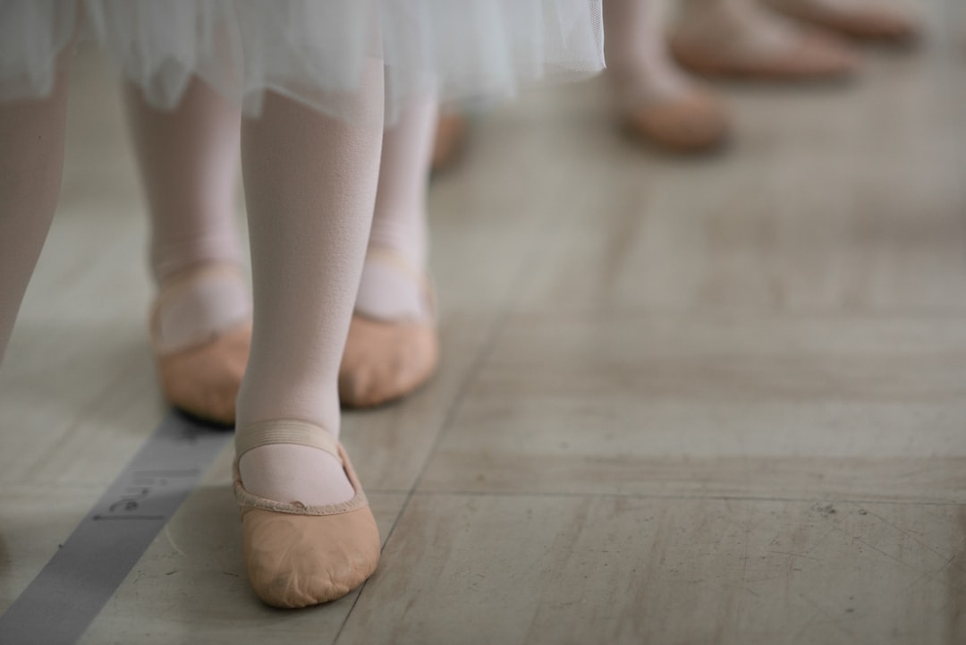 KensalCovidSupport (@kgmutualaid) on Twitter photo Give your child an early start to a rewarding and enjoyable dance experience. 🧘
Ballet helps children develop physical strength, agility, good concentration, and discover their passion for dance!
Visit <a href="/gracelandsyard/">Gracelands Yard</a> bio to book for a new term of Ballet Tots Classes 🙂 Give your child an early start to a rewarding and enjoyable dance experience. 🧘
Ballet helps children develop physical strength, agility, good concentration, and discover their passion for dance!
Visit <a href="/gracelandsyard/">Gracelands Yard</a> bio to book for a new term of Ballet Tots Classes 🙂
