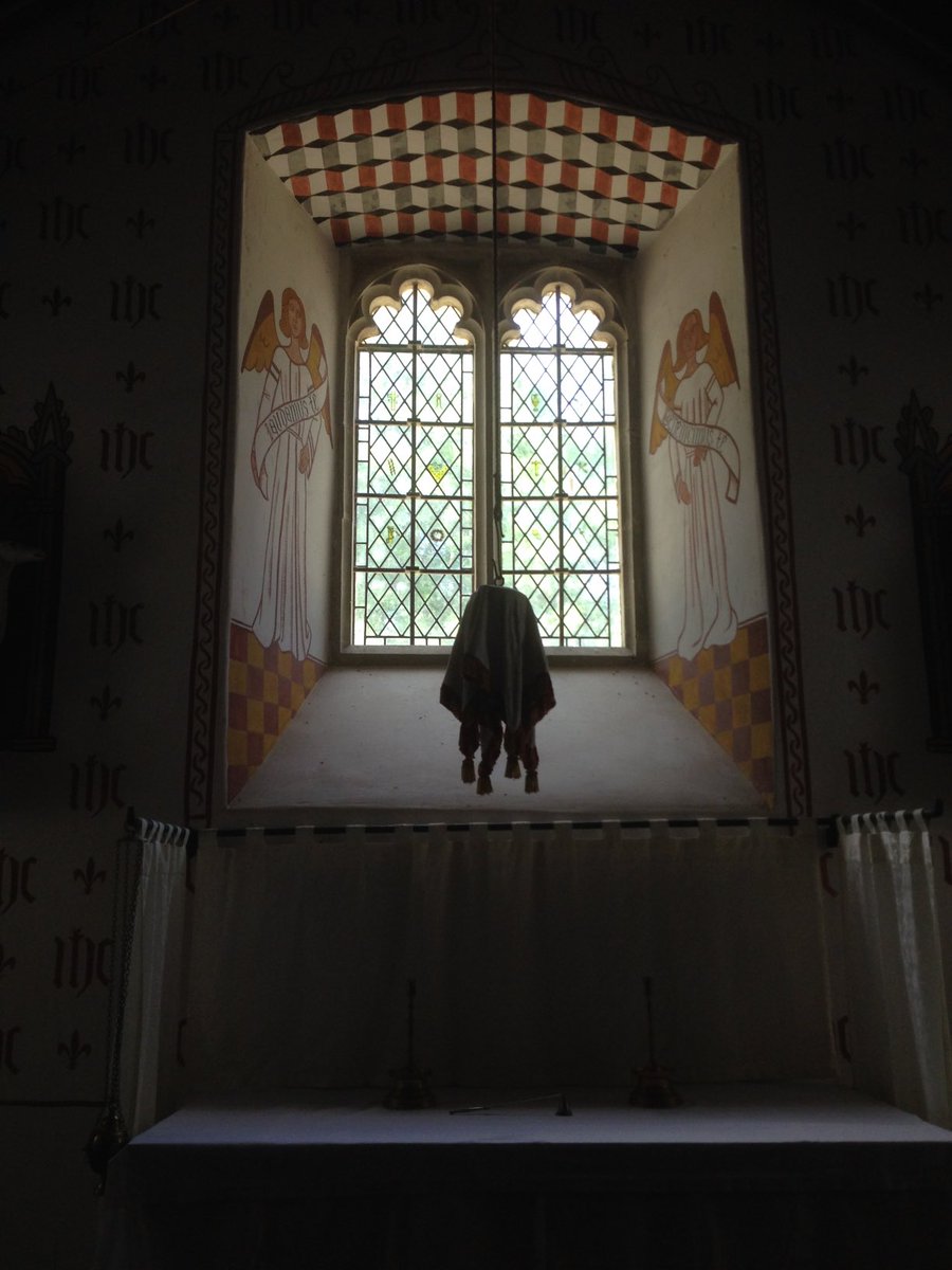 Barb_Drummond's tweet photo. #heartbreaking chapel for #ChildFunerals #StTeilo #StFagansMuseum. For anyone who thinks life was cheap in the past. Parents loved their children & grieved their loss. They funded this chapel to allow families some privacy in their pain #remembrance #history https://t.co/38bCQVJfPN