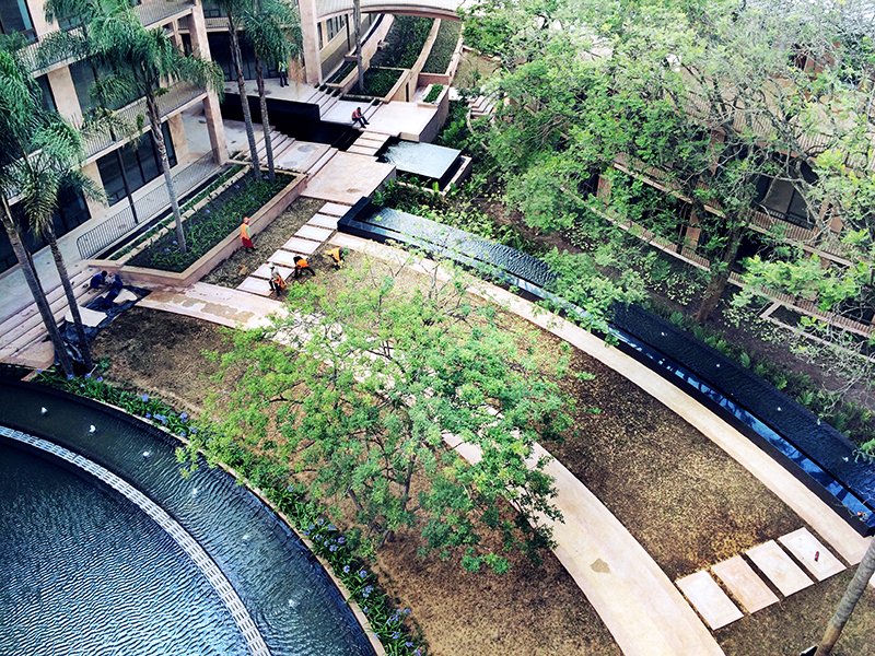 Constafrica's tweet photo. ♻️Of sustainable buildings in Kenya, Vienna Court is truly setting the standard with solar control glass, rainwater harvesting, electric car charging points &amp; bicycle storage facilities. Great to see @PDMHoldingsLtd lead the way in #GreenBuildings in Kenya. #WorldEnvironmentDay https://t.co/s7oF8B4hMK