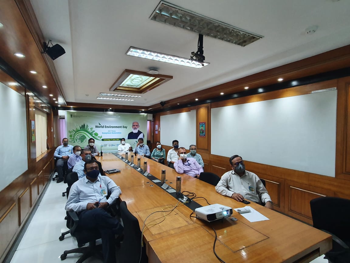 BPCLRETAILMUMB1's tweet photo. World environment Day : PM Address on moving forward towards Green energy...
#IndiasGreenFuture 
#WorldEnvironmentDay2021 
@BPCLretail https://t.co/6ZaIMKMzMC