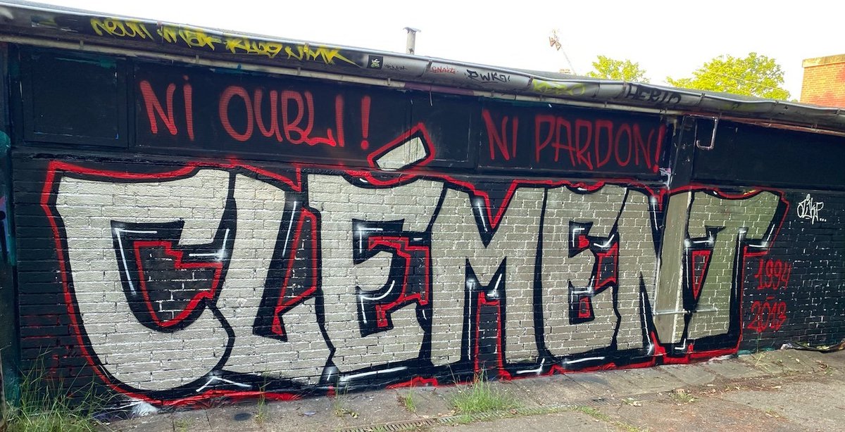 AntifaPinneberg's tweet photo. In memory of Clément Méric, 05.06.2013 killed by fascist in #Paris. #Antifa #NeverForget #ClémentMéric #KeinVergessen #ClémentPrésent #NiOubliNiPardon #8Ans #ParisAntifa #ClémentAvecNous #NePasBaisserLesYeux #Pinneberg #NoNazis 
Le meilleur hommage c'est continuer le combat! https://t.co/yhbIMfLFrQ