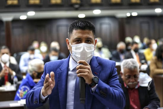 AN garantiza empleo con Ley Chamba Juvenil

por Charles Delgado

Continúa leyendo: bit.ly/3uV8ASY

Sigue nuestras redes <a href="/CuatroFWeb/">Cuatro F Web</a> 📱