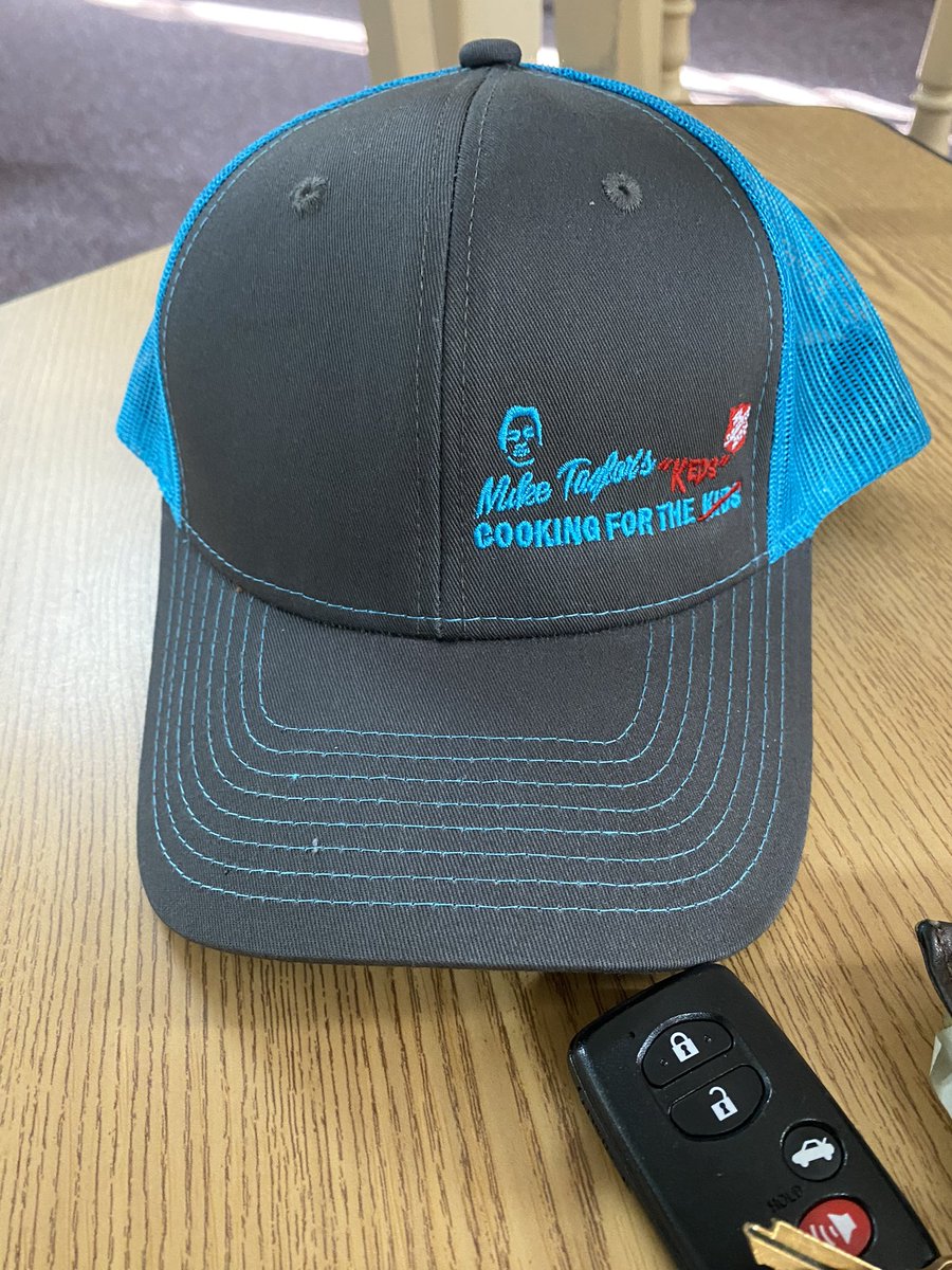 hecsanchez22's tweet photo. @MikeTaylorShow @biggestpuma I got me a cap #LetsDoThis #CookingForTheKeds https://t.co/3grK5DAKAx
