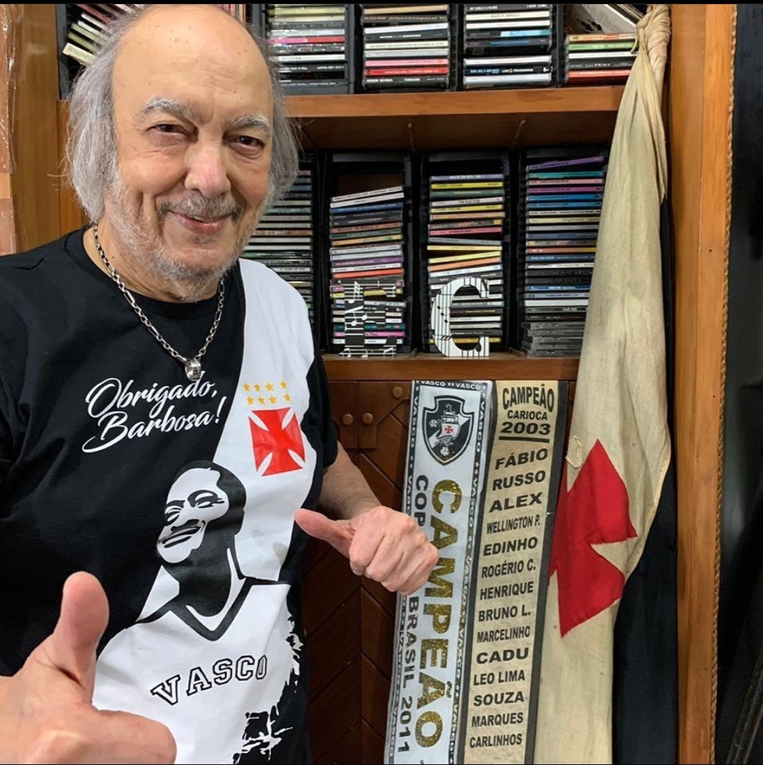 Hoje é dia de celebrar os 80 anos do grande vascaíno Erasmo Carlos! 💢

Muita saúde e paz! 🎉

#VascoDaGama