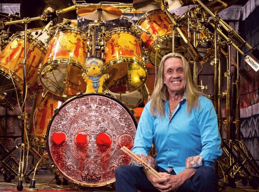 Happy birthday to Nicko McBrain! The Iron Maiden drummer celebrates today his 69th birthday 
