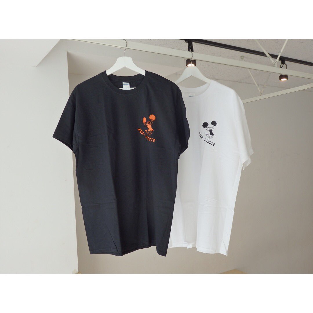 _Noahstudio_'s tweet photo. 【 #スタジオ情報 】
ノアスタジオ新宿店ではオリジナルTシャツを1枚¥770で販売しております👕👚

練習着を忘れてしまった！汗をたくさんかいたけど着替えがない！
そんな時はフロントへお声がけください！
白黒の2色展開でサイズもXS～XLと豊富なため男女どなたでも着用できます👌 https://t.co/qfTULXTJIP