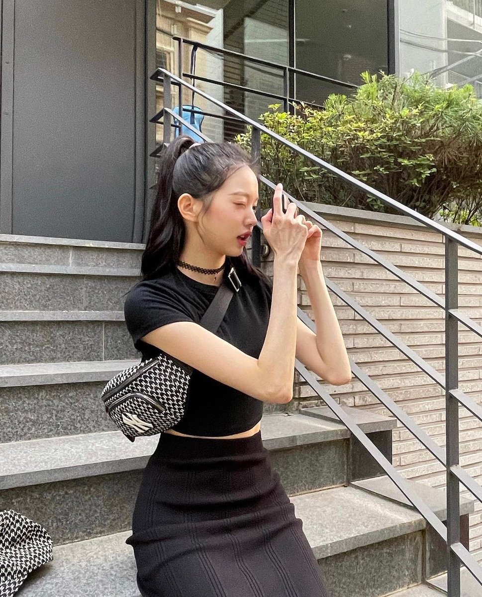 wonyoung pics tweet media