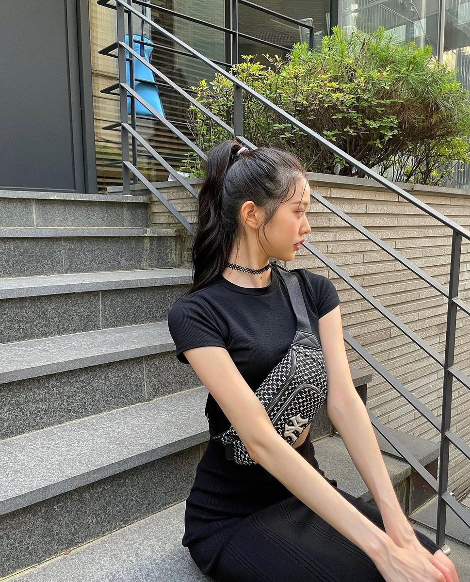 wonyoung pics tweet media
