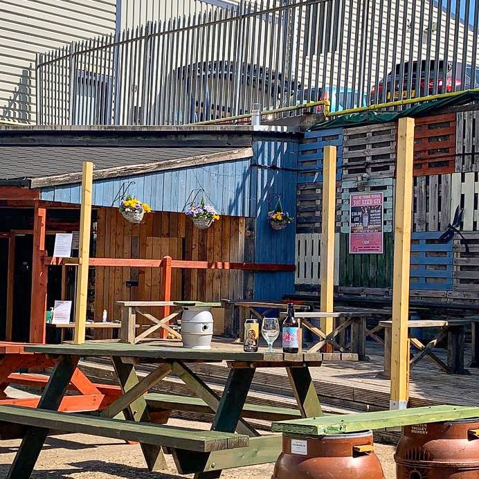 The Brewery Tap is ready!

The weekend vibes are here, the sun has been upgraded and the proper beer is waiting for you! 

Open 12.00.

#halifaxbestkeptsecret