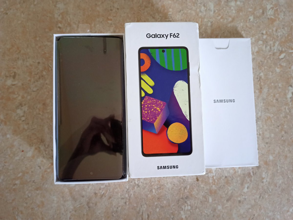 vigneshv3241's tweet image. Thank you so much for the😍❤️ giveaway @TechUnboxing5.  
I Received the Phone &amp;amp; it is amazing🤗. #TechUnboxing