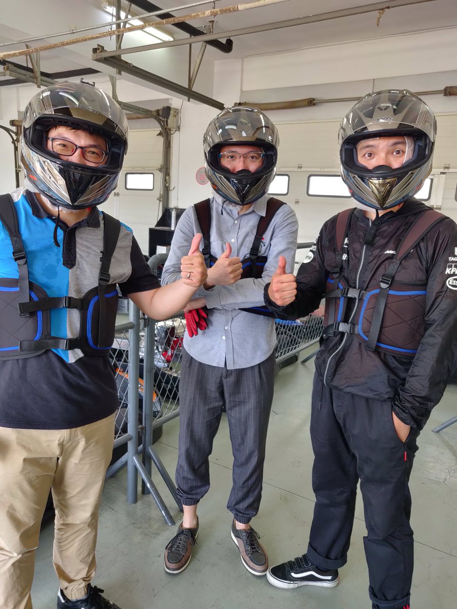 We had our go-kart event at the kart track of Shanghai International Circuit. Wish <a href="/McLarenF1/">McLaren Mastercard Formula 1 Team</a> <a href="/danielricciardo/">Daniel Ricciardo</a> <a href="/LandoNorris/">Lando Norris</a> have a great Quali session as we do today! #SendIt #FansLikeNoOther