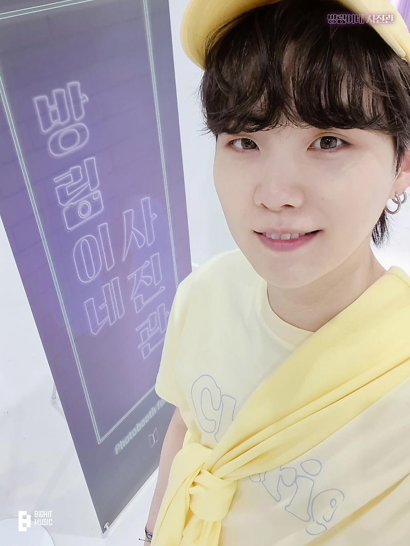 Yoongi_Pakistan's tweet photo. BTS 4 Cuts for festa #SUGASELCA #방탄소년단슈가 #MinYoongi #슈가 #シュガ https://t.co/jXh3tL9ZXg