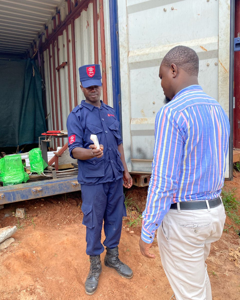 anaselsecurity's tweet image. As an intergrated security company, our employees have jumped at an opportunity to help keep people safe and secured in the midst of the global #Covid19 pandemic. We are inspired by their enthusiasm as they work hard to support ongoing efforts.