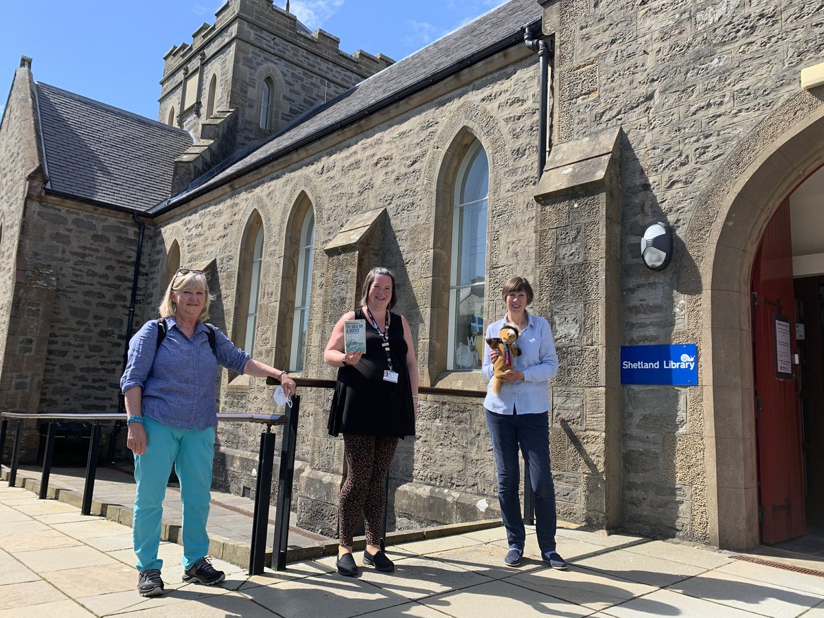 ShetlandLibrary's tweet image. 37 years later... our library book which was returned over 750miles away has finally come home! Thank you @LibraryBungay for making the trip to return it safely. 🥰📚 #OverdueBook #LoveLibraries