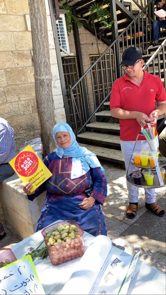 rananazzalh's tweet photo. We’re at a farmer’s market in Ramallah kicking off Palestinian Economic Week! https://t.co/Z9RJvRCwHy